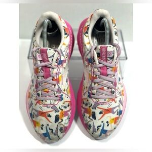 Rare Brooks One Together Edition GTS20 Pink Running Low Top Women's Size 7 (B)